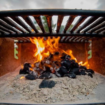 Explore Maui'S Diverse Campgrounds And Uncover The Island'S Beauty From Fresh Perspectives Every Day As You Journey With Aloha Glamp'S Great Jeep Equipped With A Rooftop Tent Paia Exterior photo