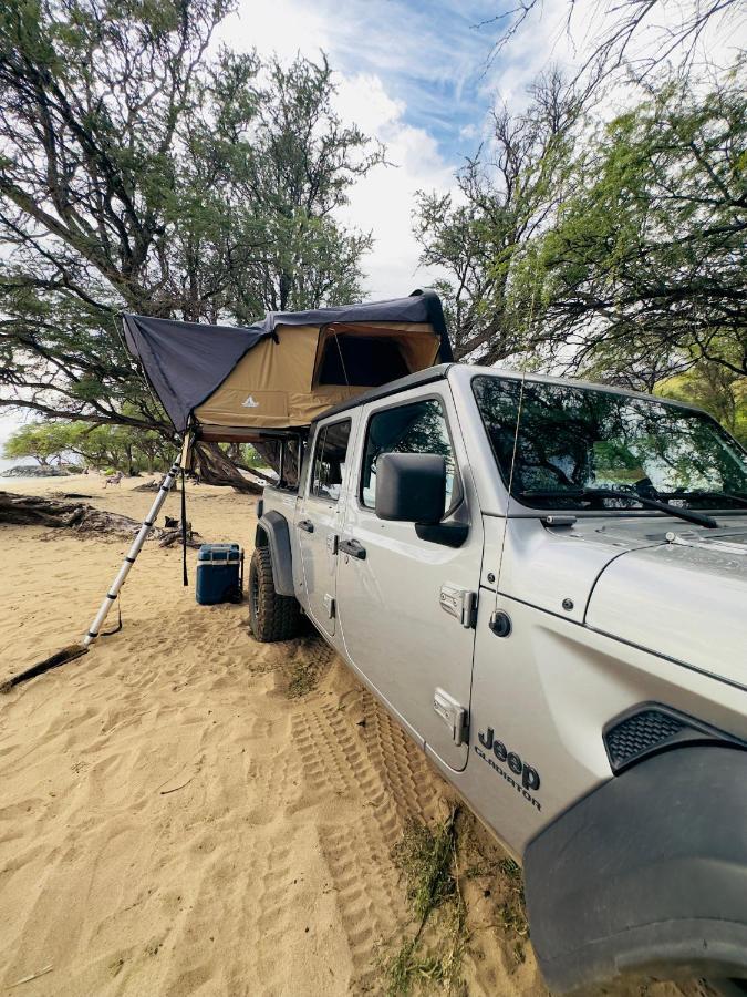 Explore Maui'S Diverse Campgrounds And Uncover The Island'S Beauty From Fresh Perspectives Every Day As You Journey With Aloha Glamp'S Great Jeep Equipped With A Rooftop Tent Paia Exterior photo