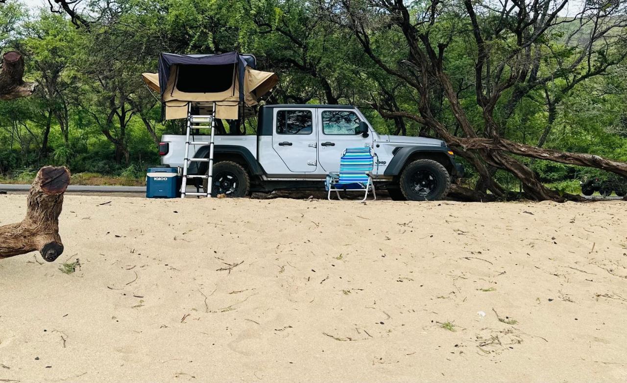 Explore Maui'S Diverse Campgrounds And Uncover The Island'S Beauty From Fresh Perspectives Every Day As You Journey With Aloha Glamp'S Great Jeep Equipped With A Rooftop Tent Paia Exterior photo